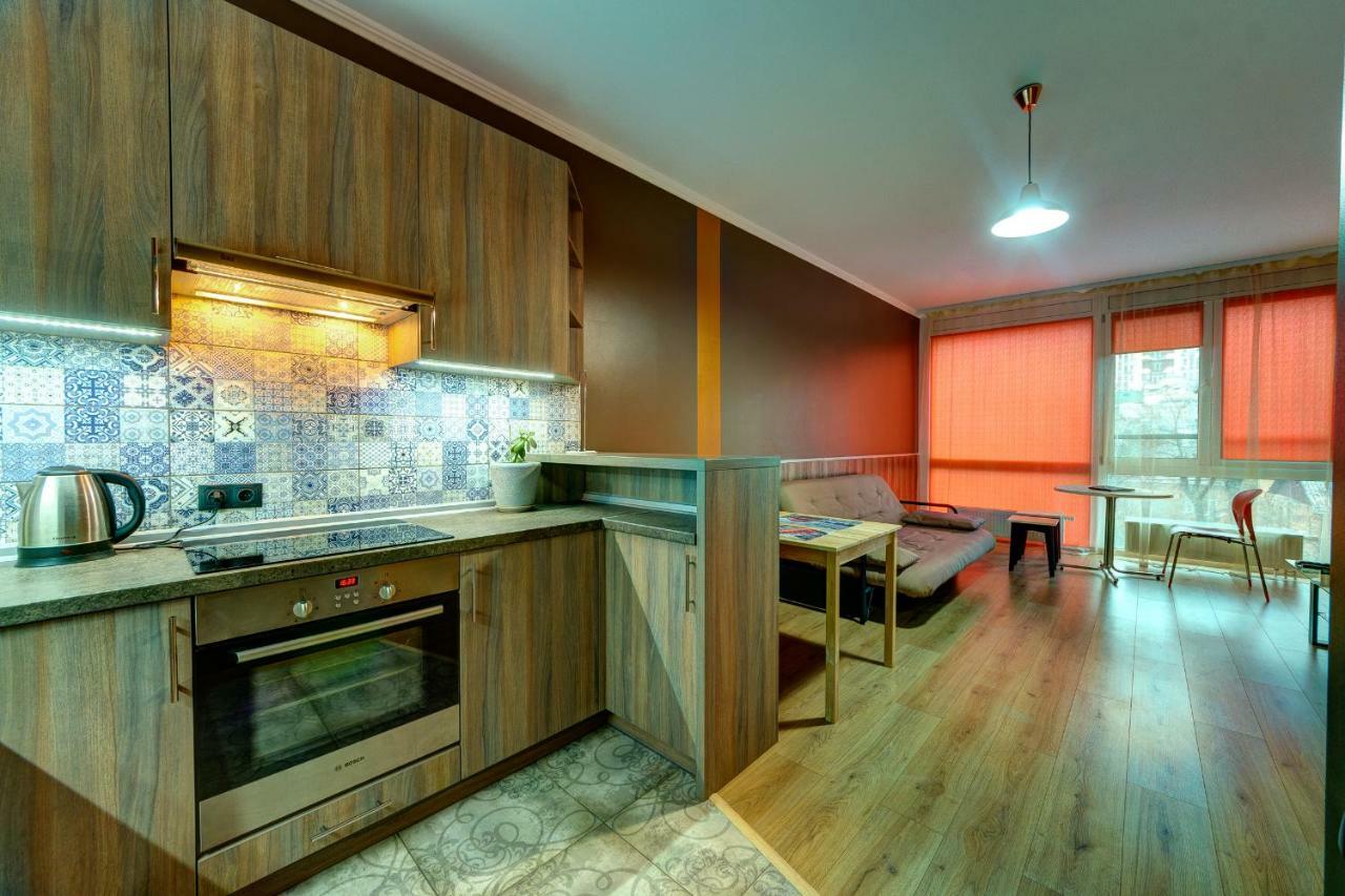 Apartments Near Shevchenko Boulevard Kyiv Exterior photo